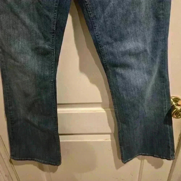 P7419Levis 529 curvy bootcut medium wash size 30in - Picture 3 of 7